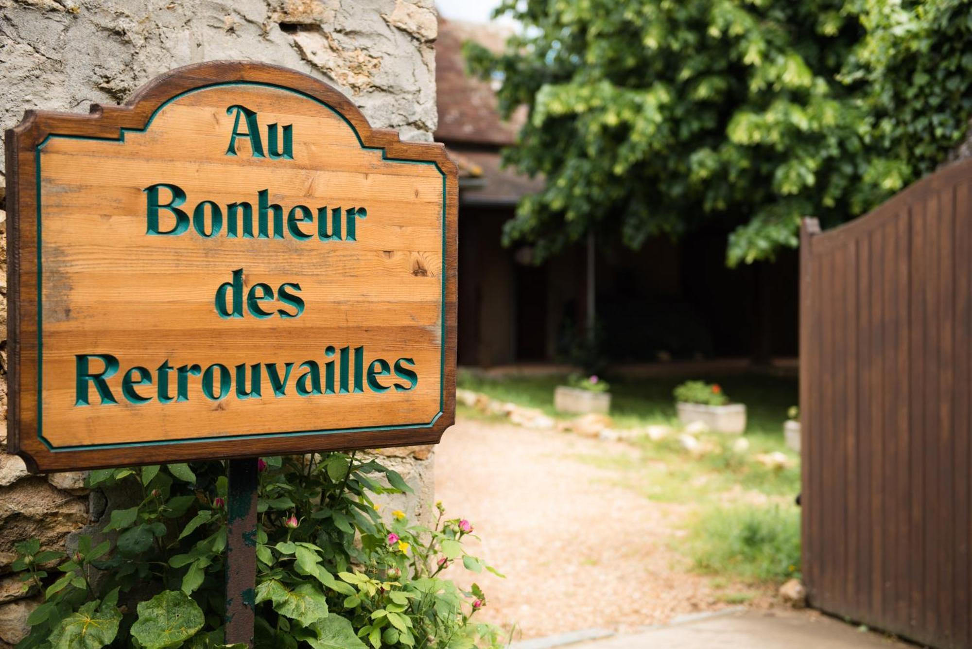 Au Bonheur Des Retrouvailles Hotel Denonville Exterior photo